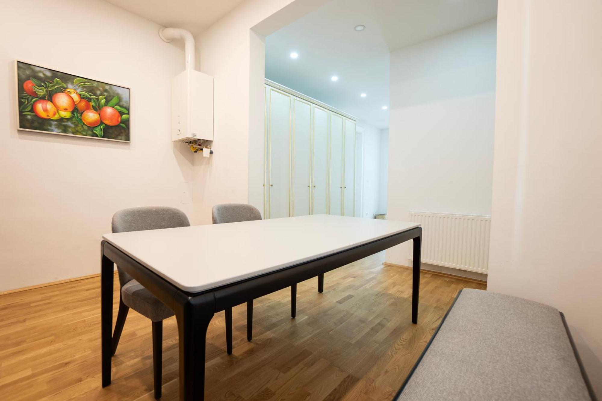 Charming 2-Room Apartment With Balcony, 15 Min To Center Viena Exterior foto
