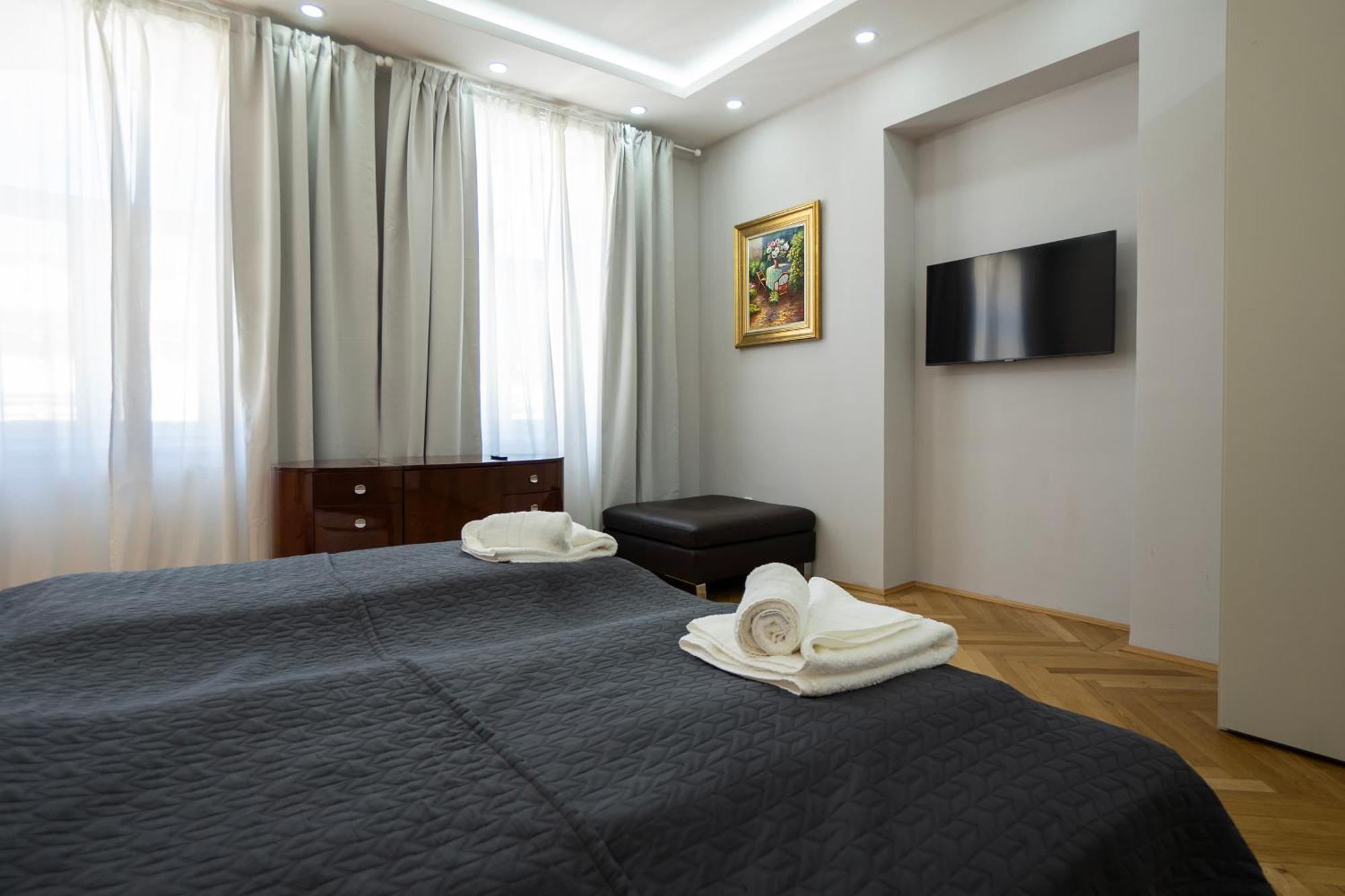 Charming 2-Room Apartment With Balcony, 15 Min To Center Viena Exterior foto